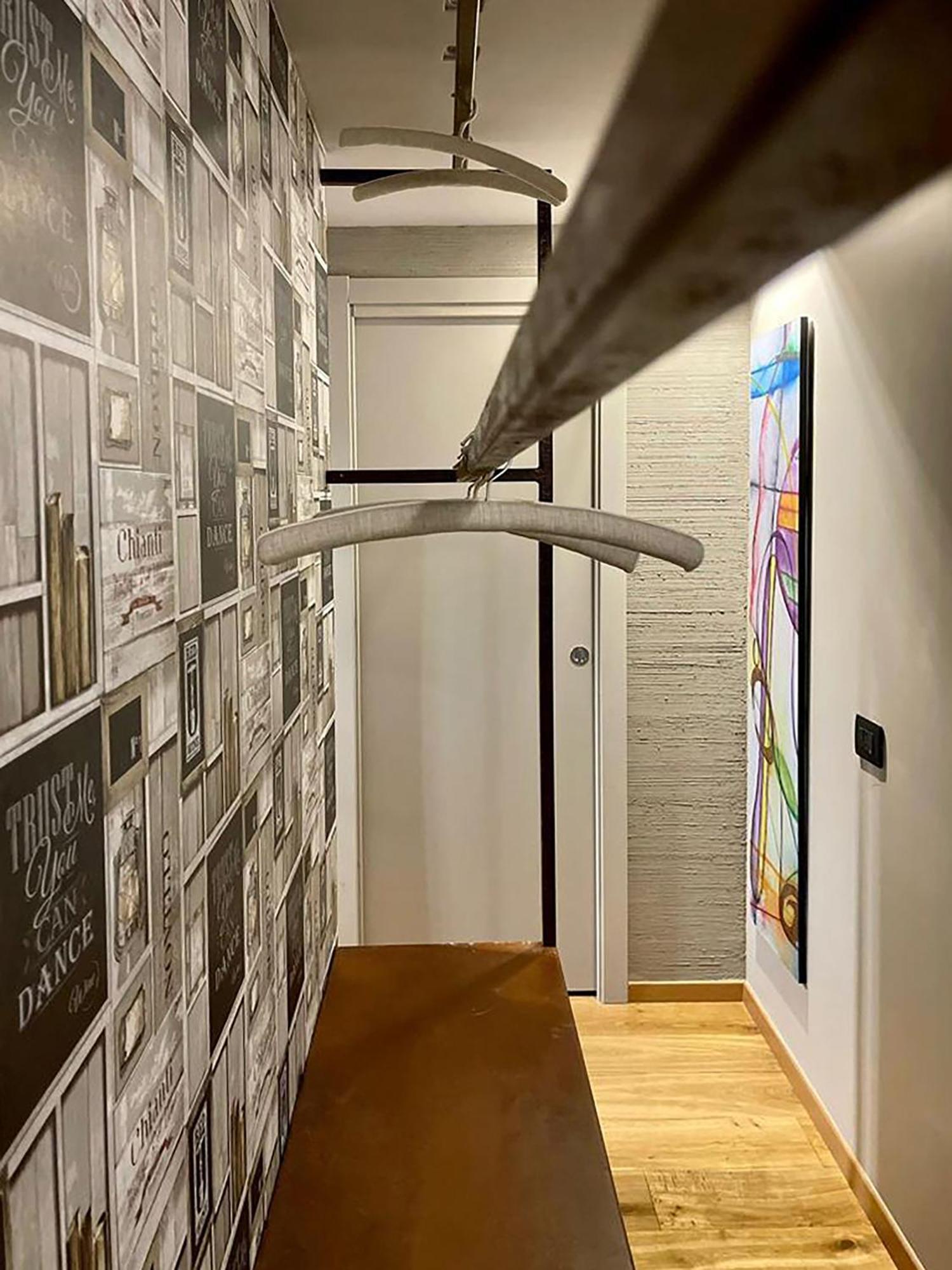 Luxury Artistic & Design In Historic Center, With Chromotherapy & Private Parking, Navigli - Bocconi Apartment Milan